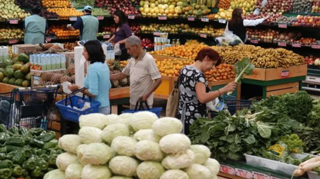 Inflación en julio es de 0,4% por suba de combustibles, alimentos y servicios