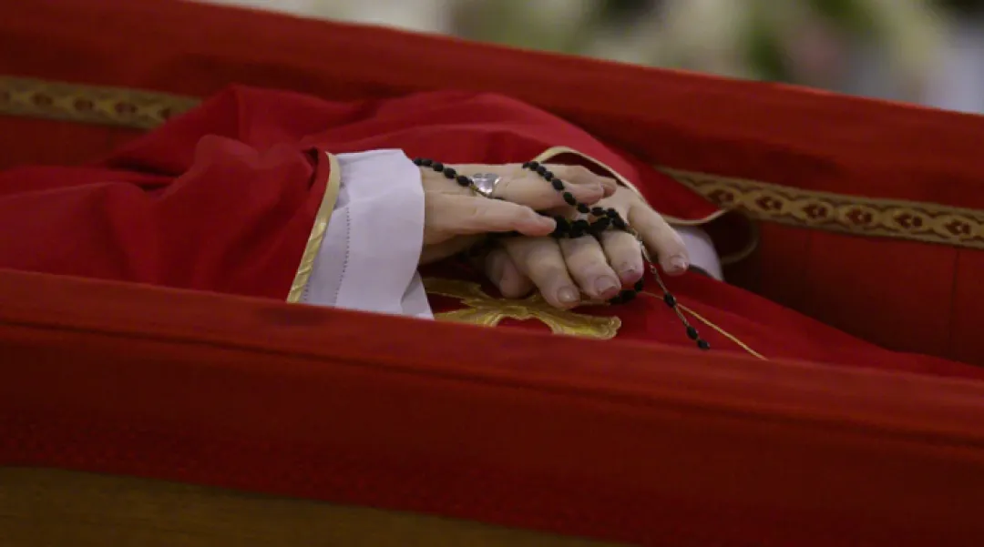 El protocolo para el funeral de Francisco, un delicado trabajo diplomático