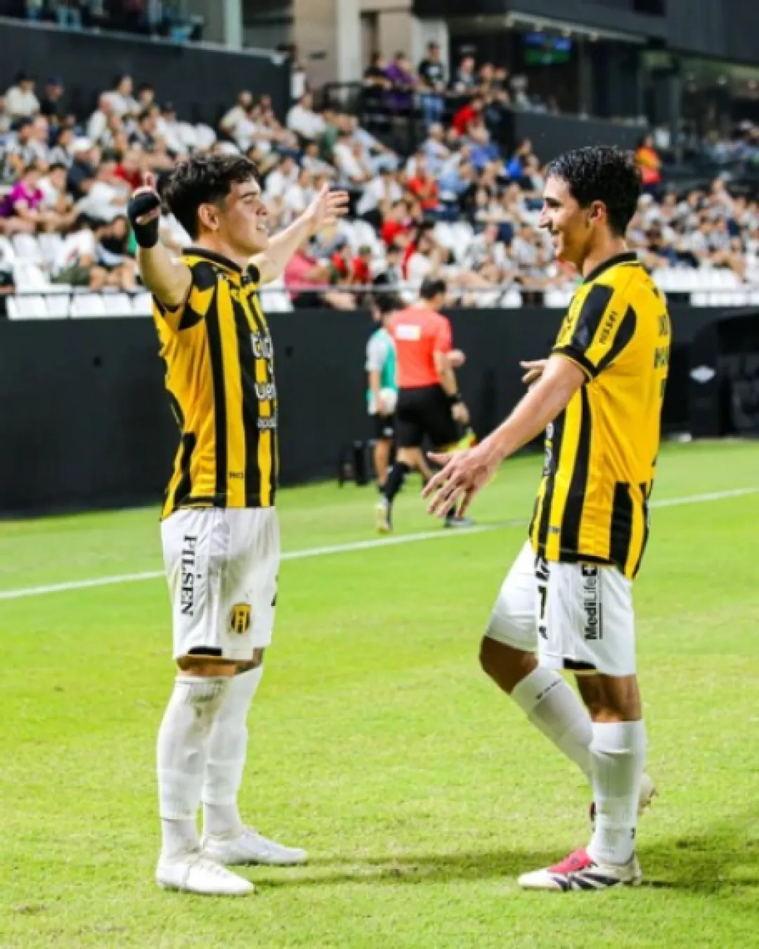 Guaraní venció 3-1 a Libertad de visita