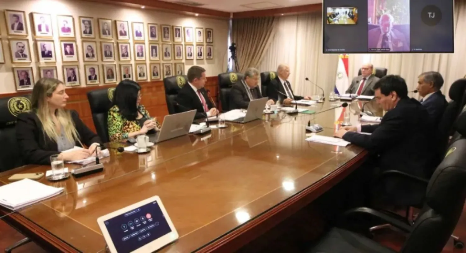 Ministros de la Corte aclaran que en reunión con Santiago Peña trataron únicamente temas administrativos