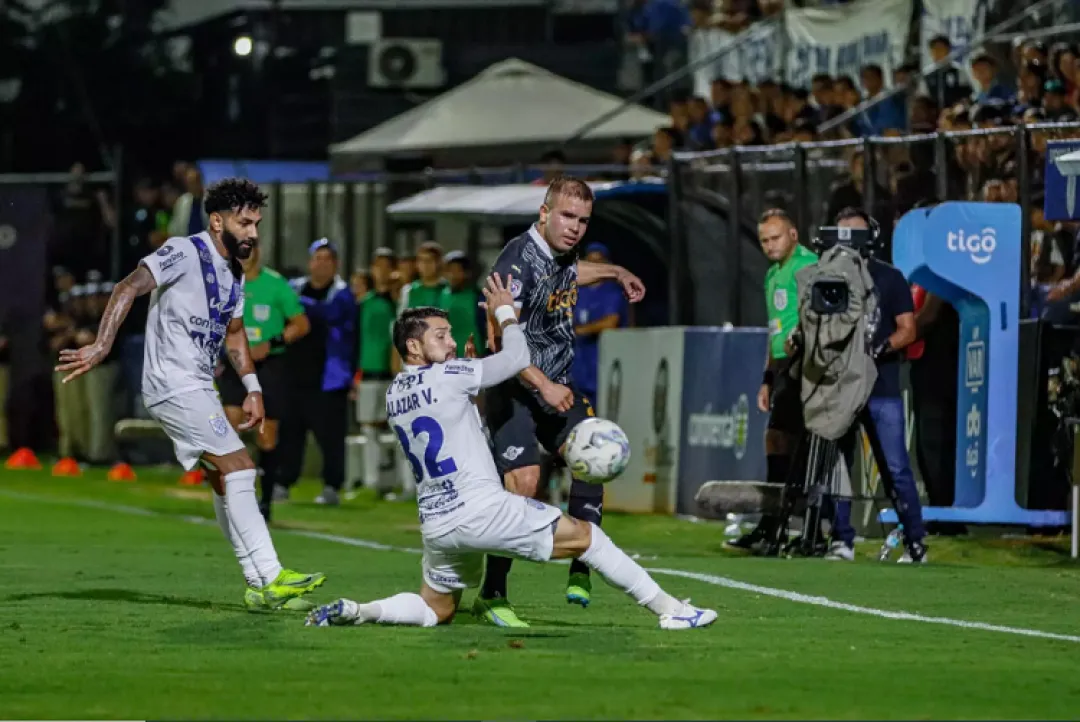 Lunes de fútbol en Villeta