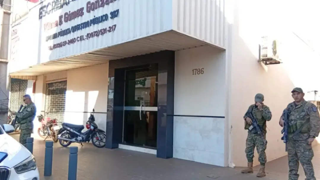 Fiscal allana escribanía e incauta documentos relacionados con Lalo Gomes en PJC