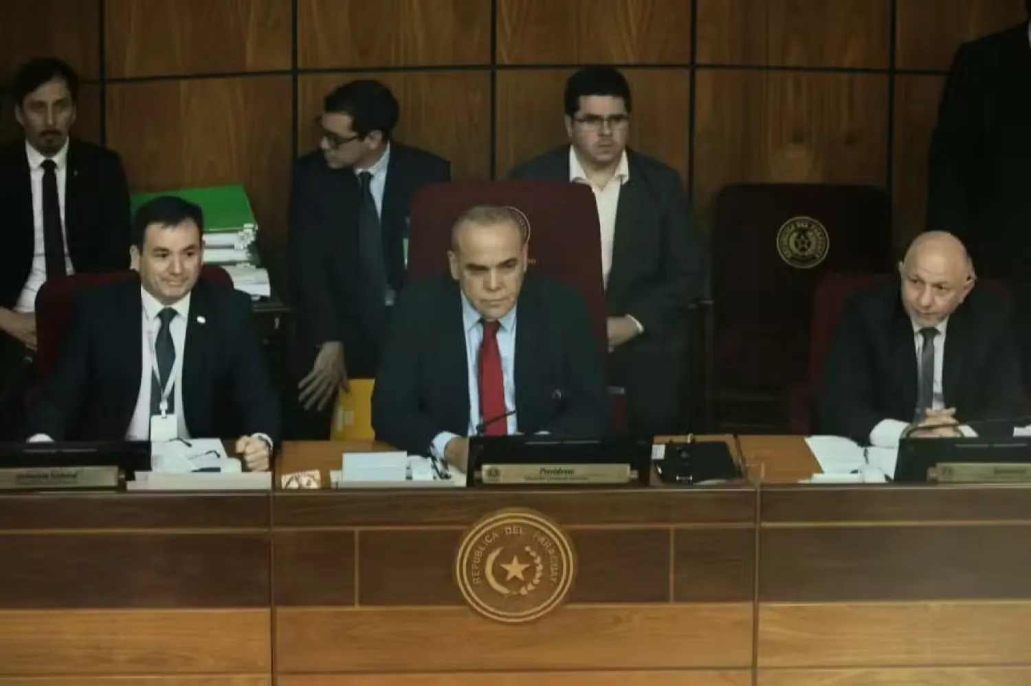 Con reglamento a favor, Núñez fue reelecto hasta el 2028