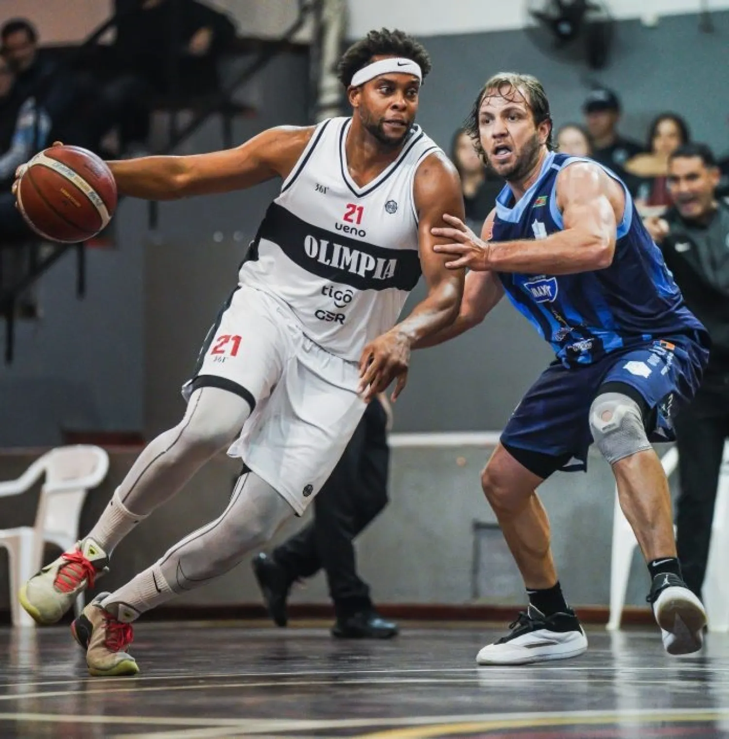 Olimpia Kings gana el clásico y se corta solo en punta