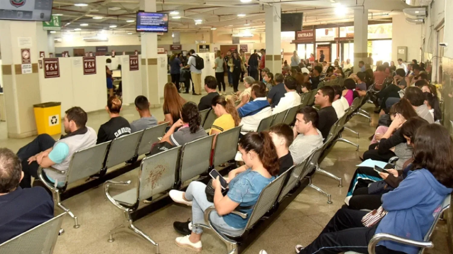11 policías de Identificaciones son detenidos por fraguar documentos para extranjeros