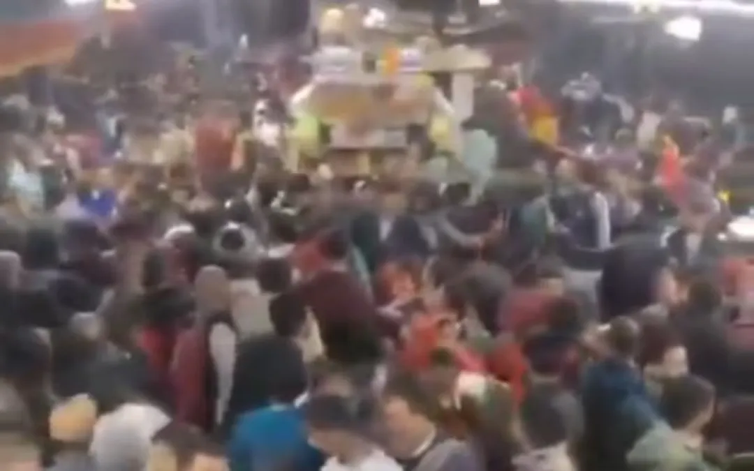 Al menos 18 muertos deja estampida en estación de tren de Nueva Delh