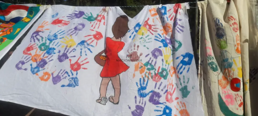 Aprehendieron a un hombre por presunta coacción sexual a una niña en la escuela