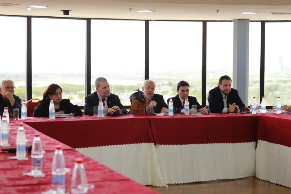 Presidente de IPS promete restablecer medicamentos faltantes en 15 días