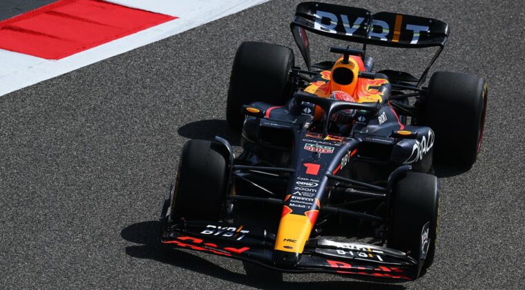 Verstappen, el más rápido en la sesión matinal por delante de Sainz