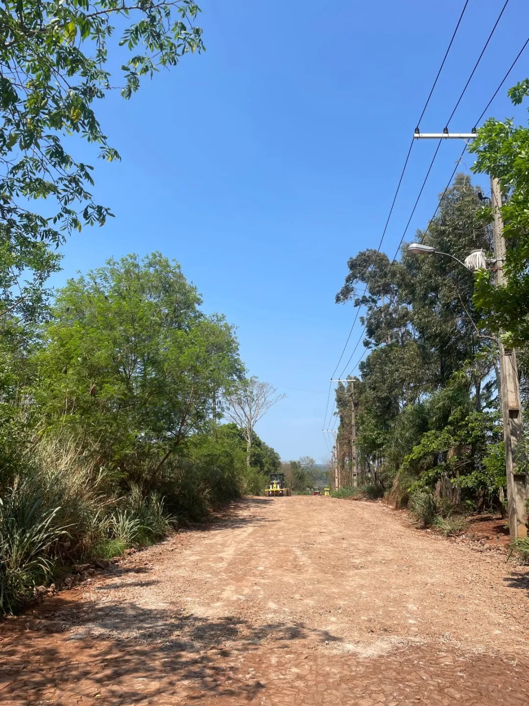 Municipalidad local sigue con arreglos de calles
