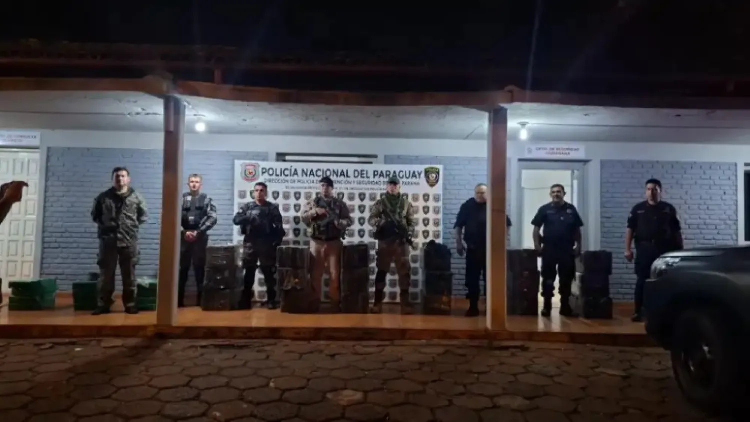 Policía incauta más de 1.200 kilos de marihuana en puerto clandestino de Presidente Franco