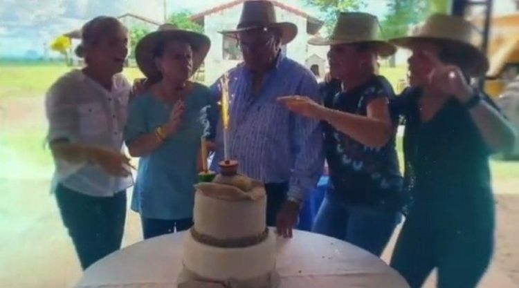 Familia de Óscar Denis divulga emotivo video en su segundo cumpleaños en cautiverio