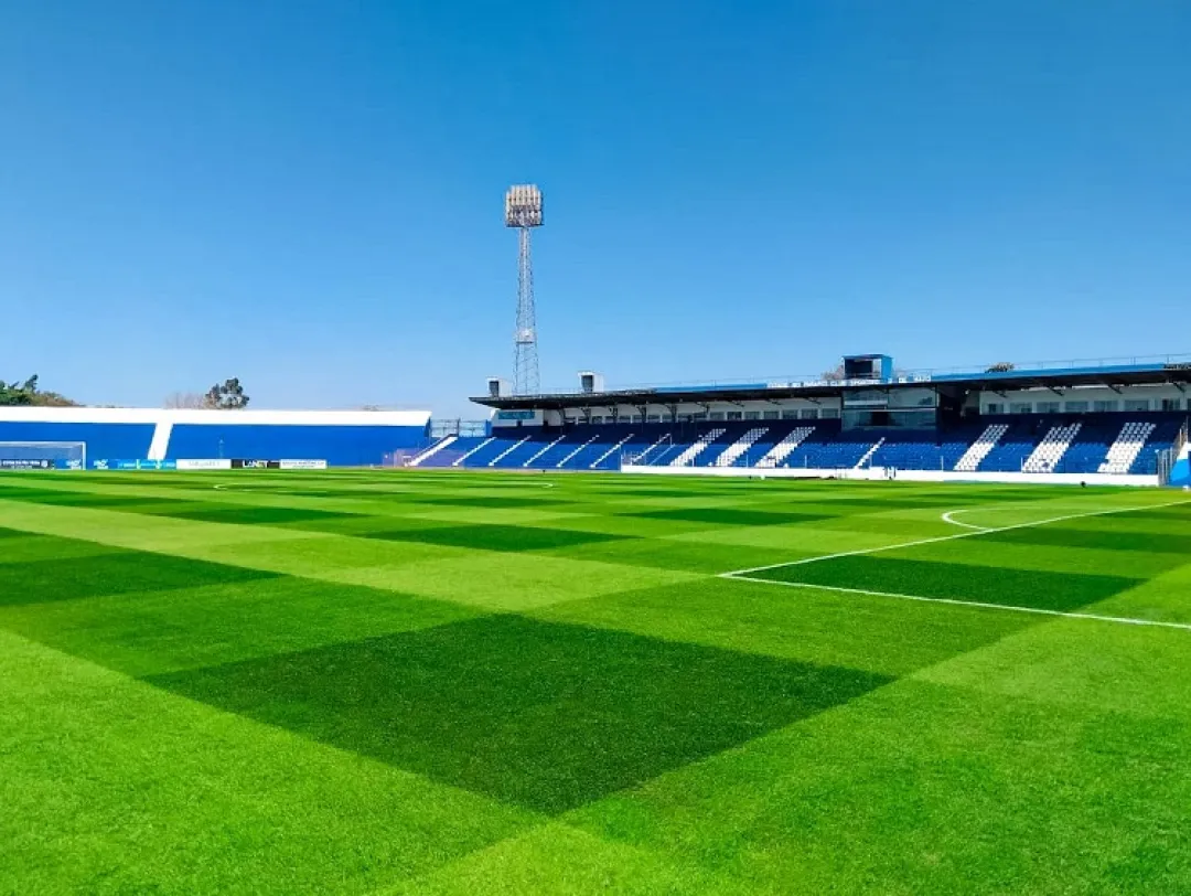 2 de Mayo recibe al Sportivo Luqueño en el siempre difícil recinto del Río Parapití