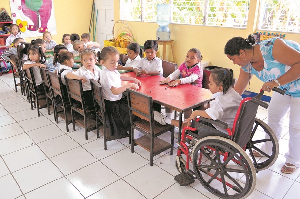 MEC recuerda ley que garantiza matriculación sin discriminación