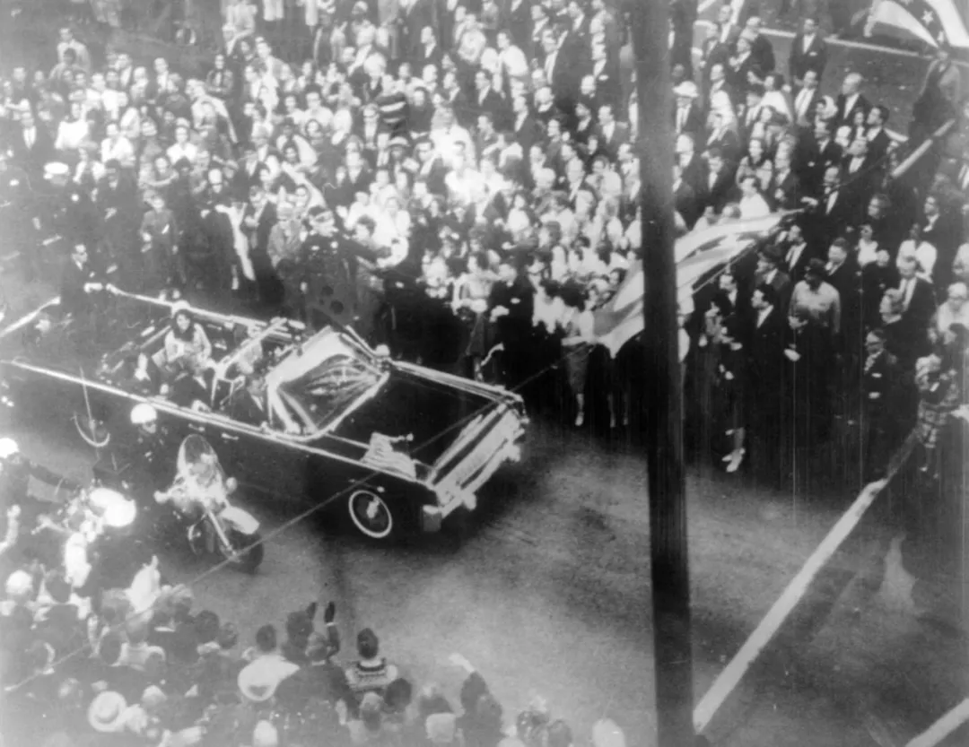 Trump ordena desclasificar archivos sobre asesinatos de Kennedy y Martin Luther King Jr.