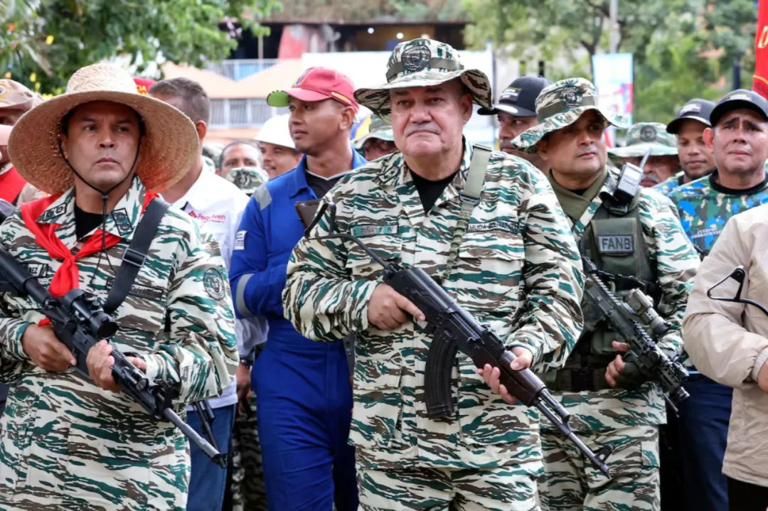 Venezuela: Maduro activa plan militar en vísperas de volver a jurar como presidente