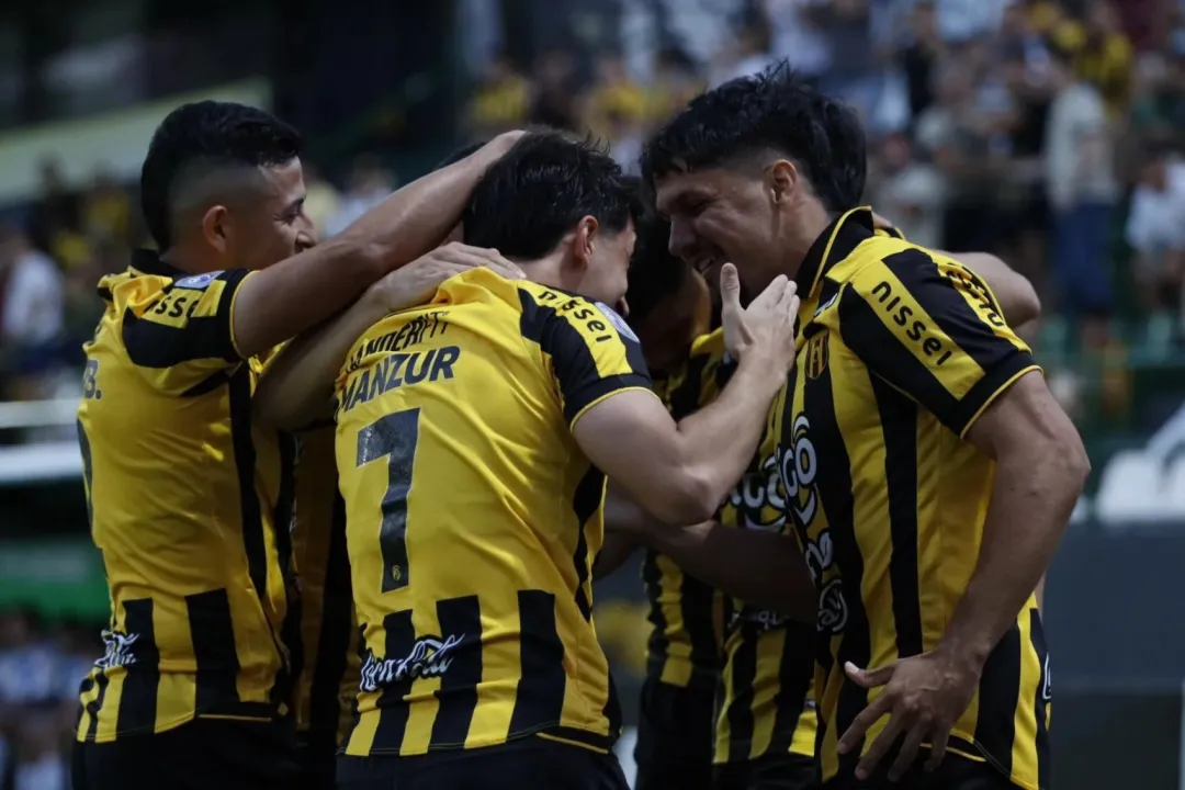 El Legendario alcanza la cima del torneo derrotando 4-0 General Caballero JLM