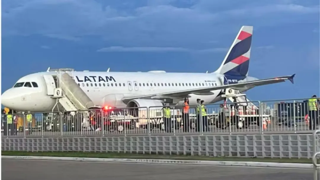 Pasajero cae por las escaleras en el aterrizaje de un avión y muere en Río Preto