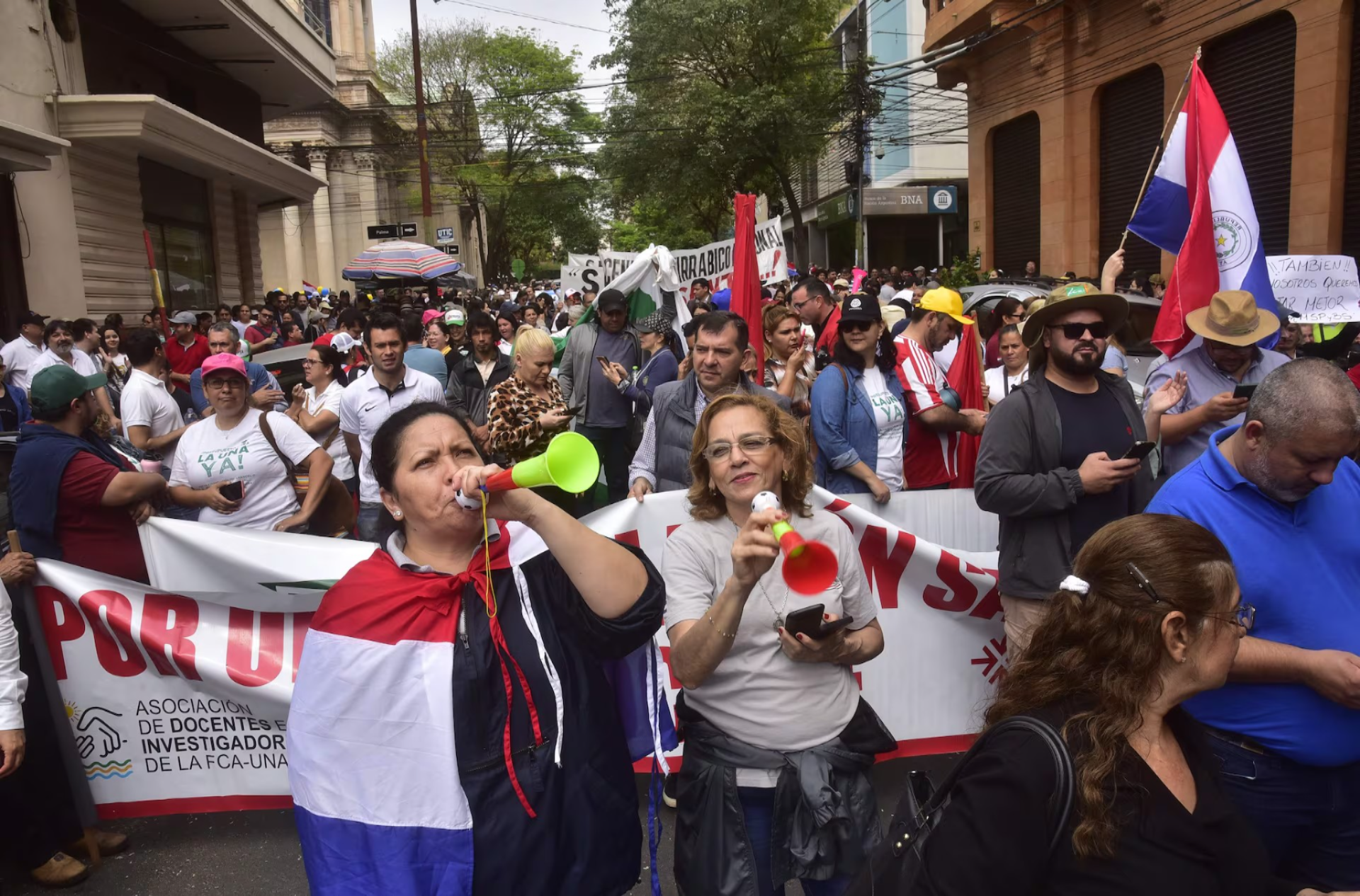 Gremios de docentes anuncian huelga para este jueves y viernes, uniendo ...