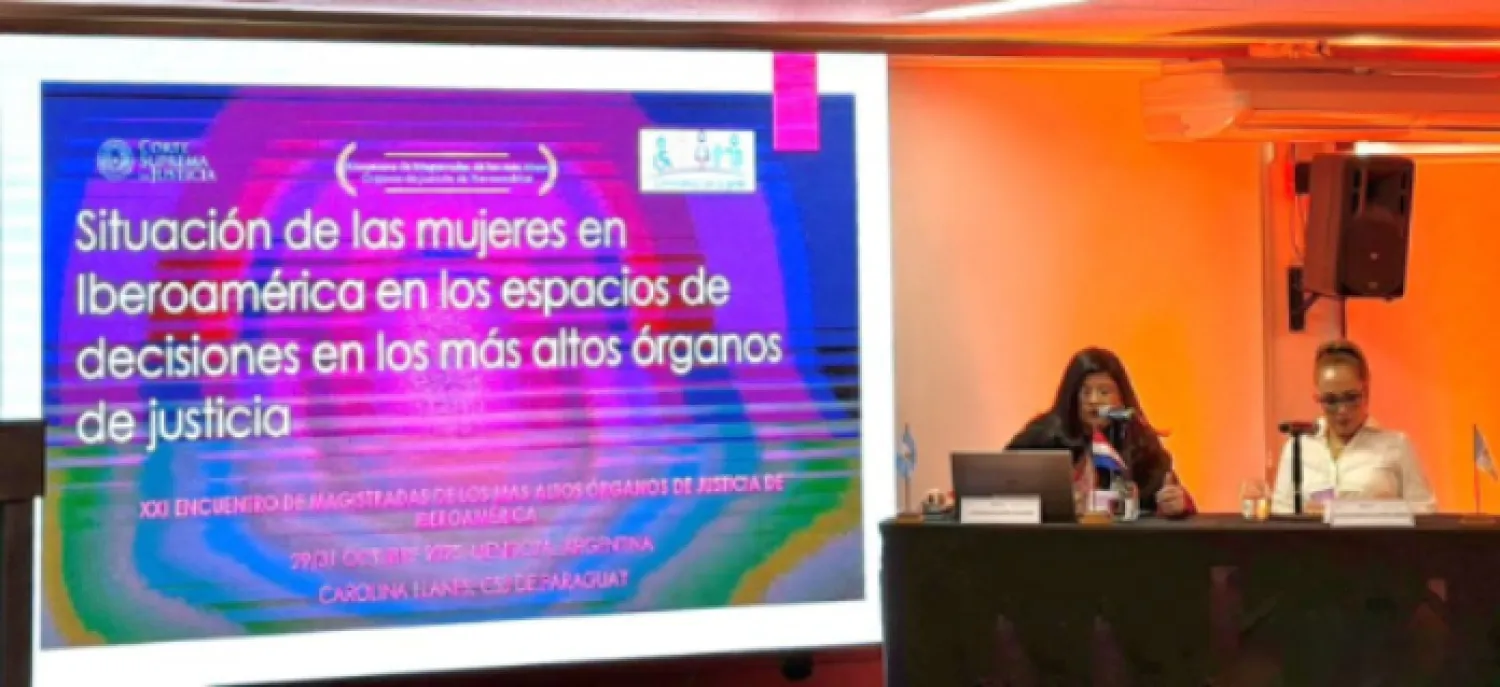 Llanes resalta el impacto positivo de la participación femenina en espacios de poder