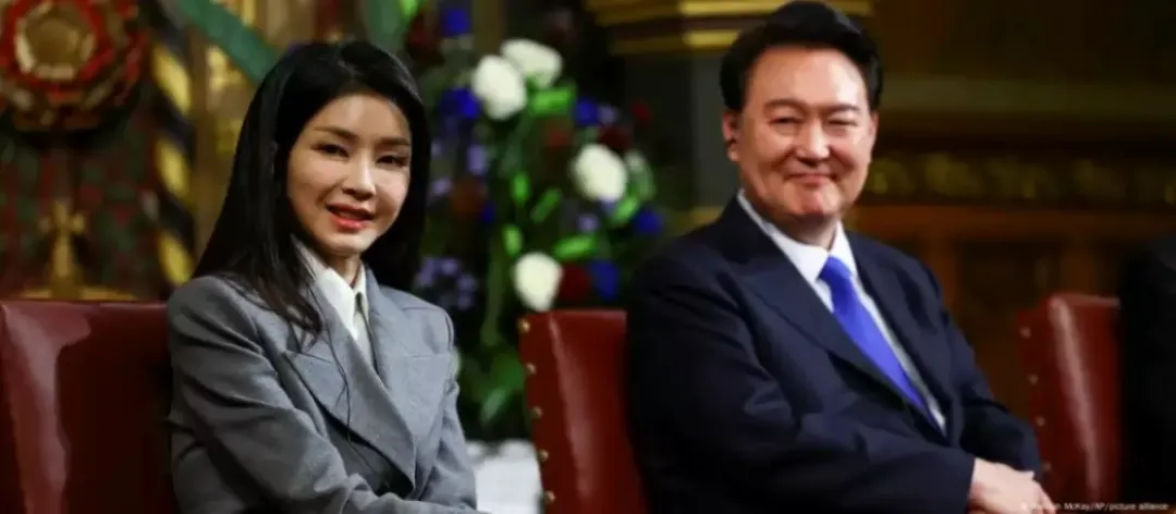 Arrestan a esposa del cesado expresidente surcoreano Yoon