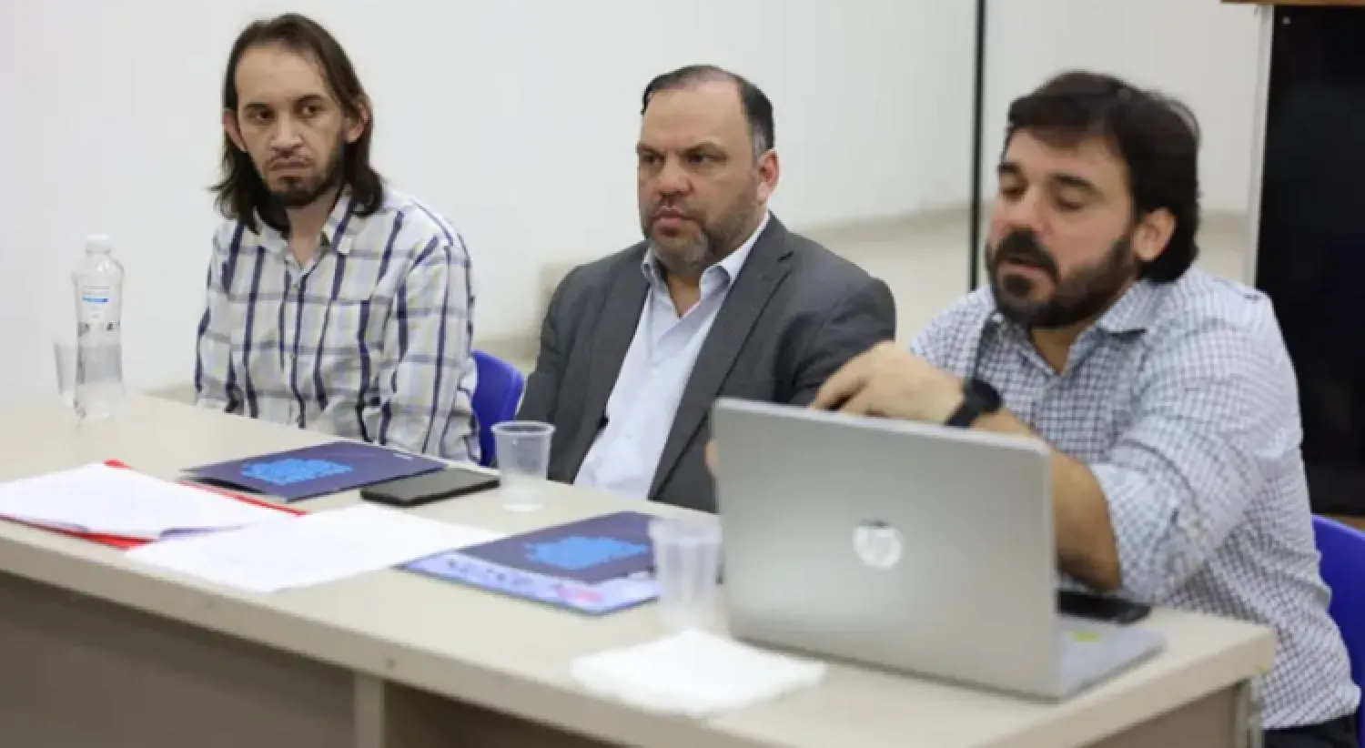En medio de atentados, dictaminarán proyecto de ley de protección a periodistas