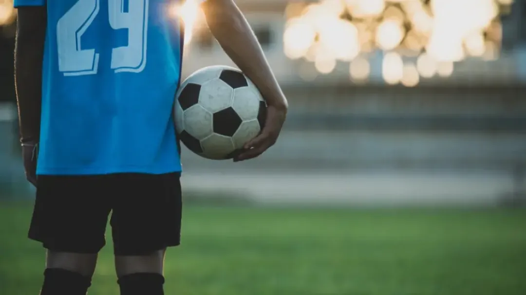 Futbolista adolescente fallece tras gresca en un partido de juveniles