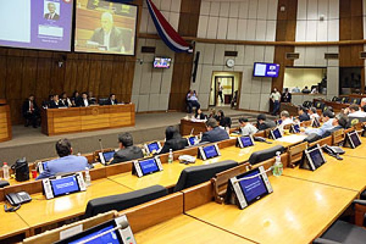 Sancionan medidas de recuperacin econmica a travs de construccin de viviendas y asistencia social