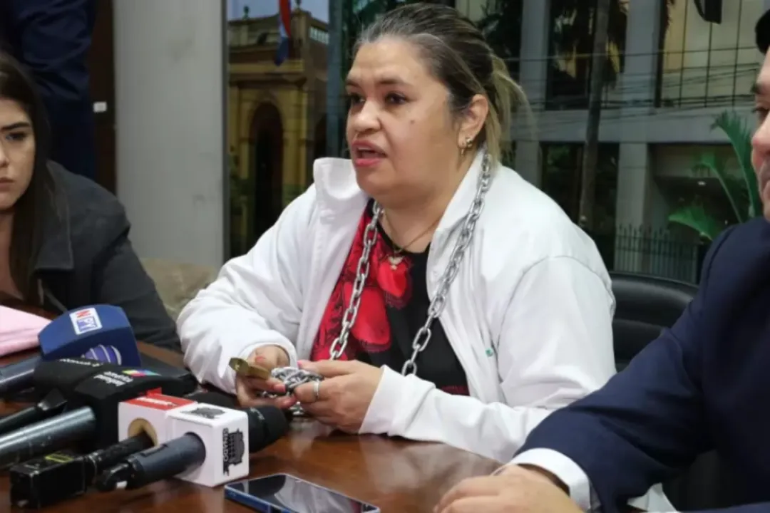 Enfermera que denunció irregularidades y fue removida de su cargo recurre al Senado