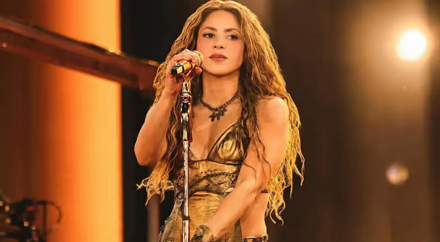 Esperan llegada de extranjeros para el doble concierto de Shakira