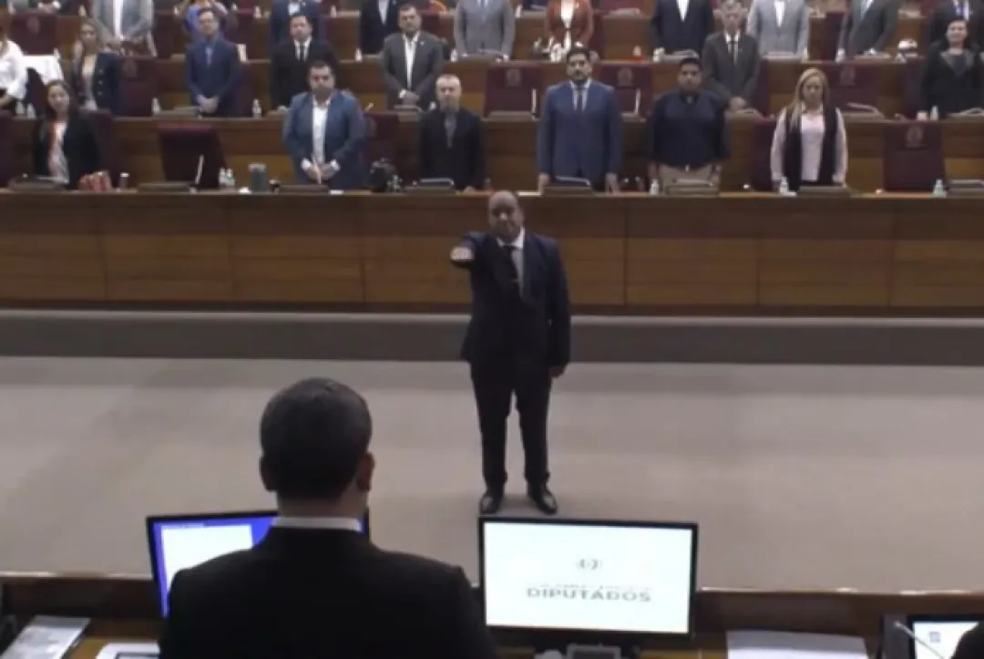 Aceptaron por unanimidad la renuncia de Arévalos y asumió su reemplazo