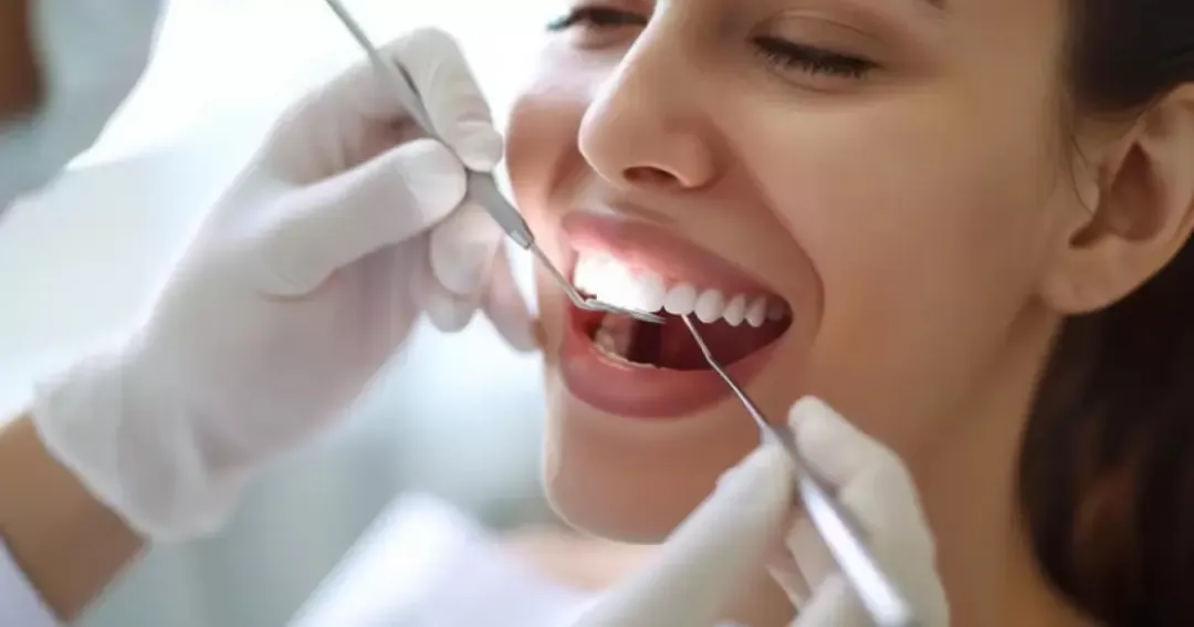 La importancia de la higiene bucal: 13 consejos claves de expertos para mejorar la salud oral