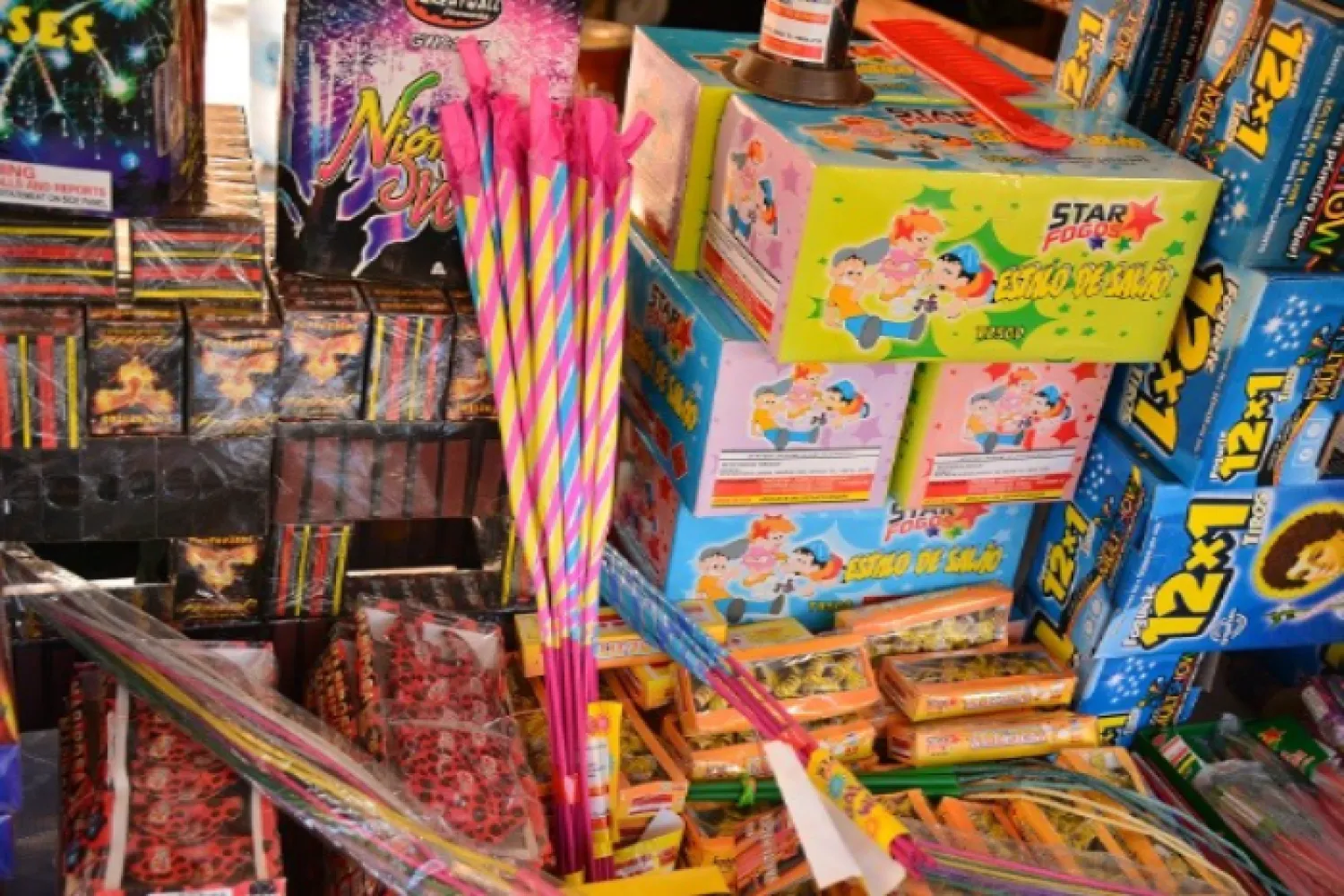 Alertan que no existe pirotecnia segura y piden evitar su uso en las fiestas
