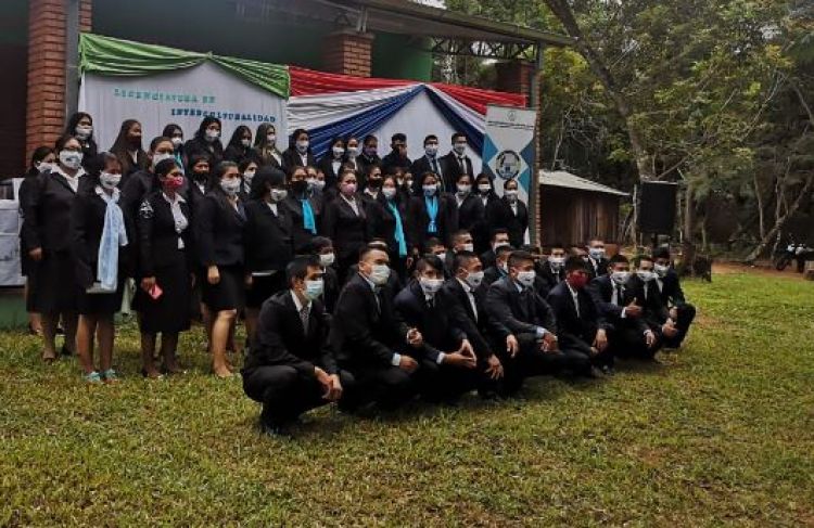 Indgenas Pi culminan licenciatura en Interculturalidad