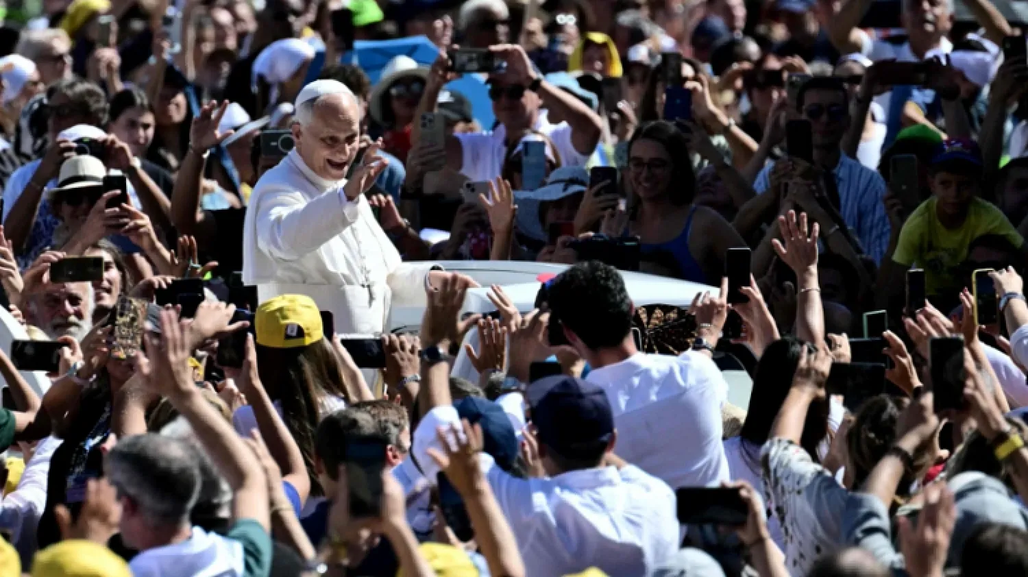 El Papa llama a rezar el rosario por la paz cada día de octubre