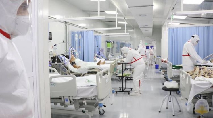 61 casos positivos, 1 fallecida vacunada y aumento de hospitalizados por Covid19