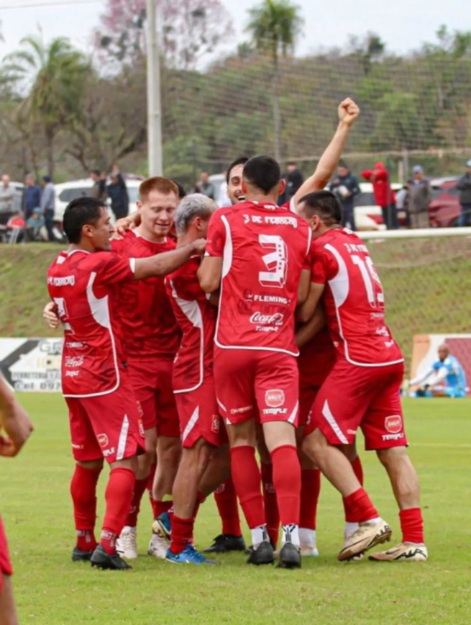 Nacional B: El «3» comanda la serie A y Patriotas aprovecha empate en la B