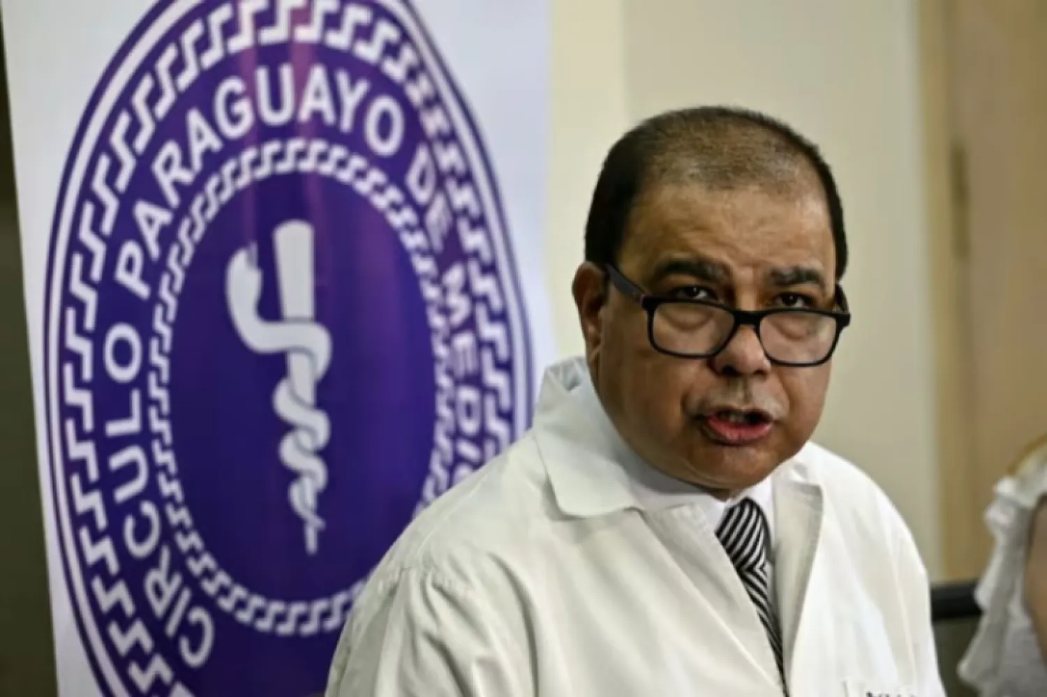 Círculo de Médicos celebra exigencia de idioma para estudiantes extranjeros: “Sin comunicación no hay diagnóstico”