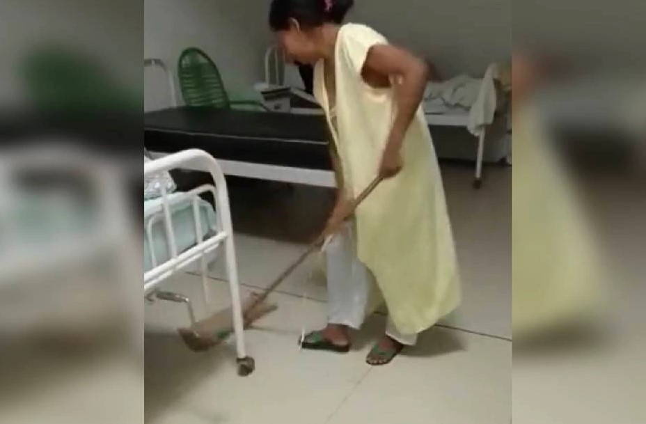 Madre limpiando sala de hospital: Salud aclara denuncia
