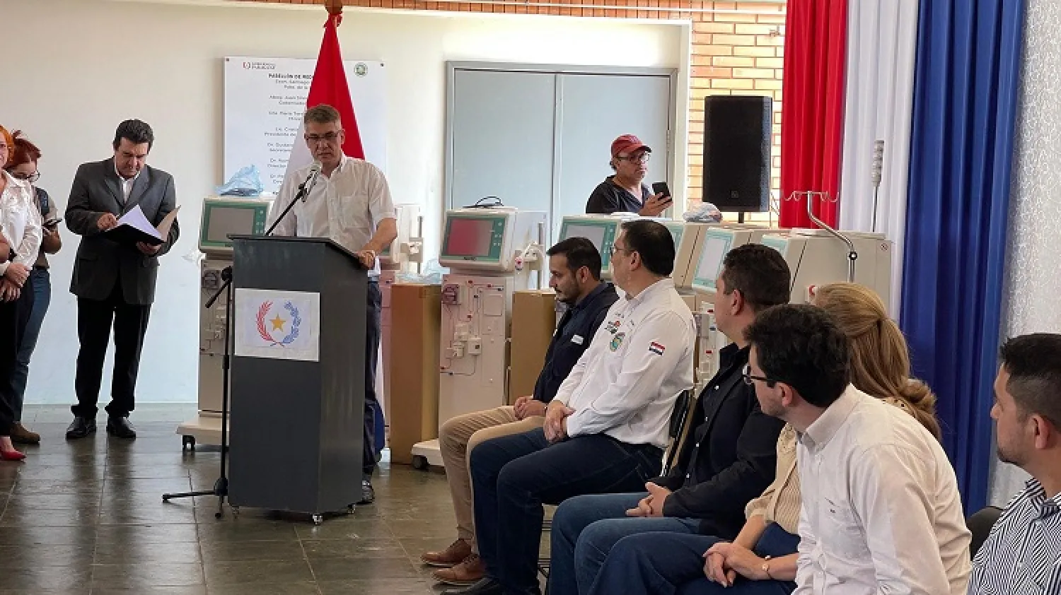 Hospital Regional de PJC  recibió equipo de hemodiálisis