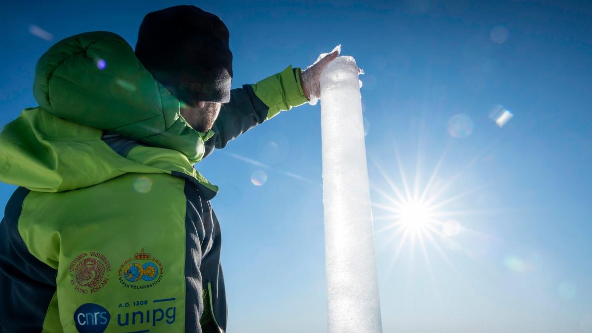 Una biblioteca de hielo ancestral conserva secretos milenarios de la atmósfera