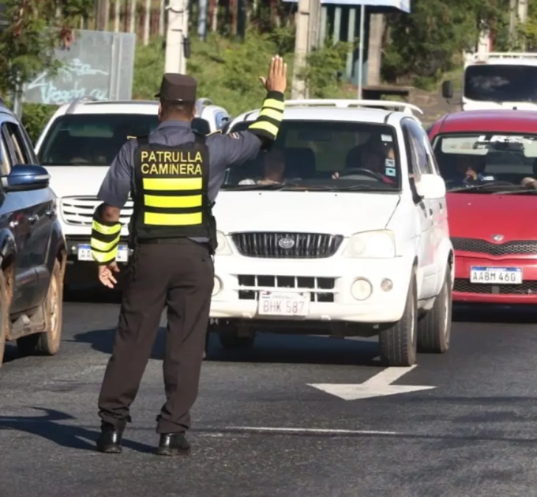 Multarán a conductores que tengan habilitación vencida desde el 1 de julio
