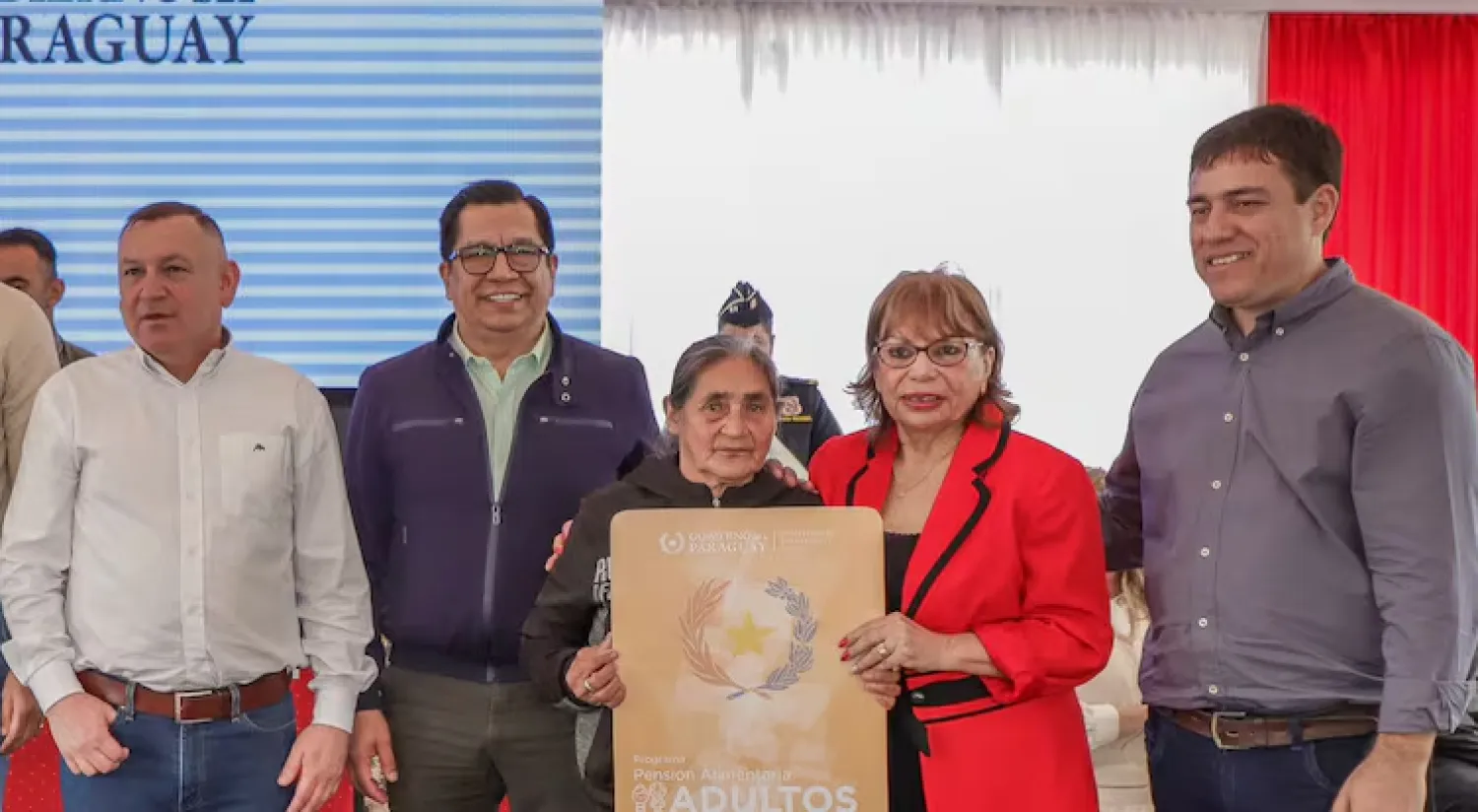 Ingresan nuevos beneficiarios al programa Adultos Mayores