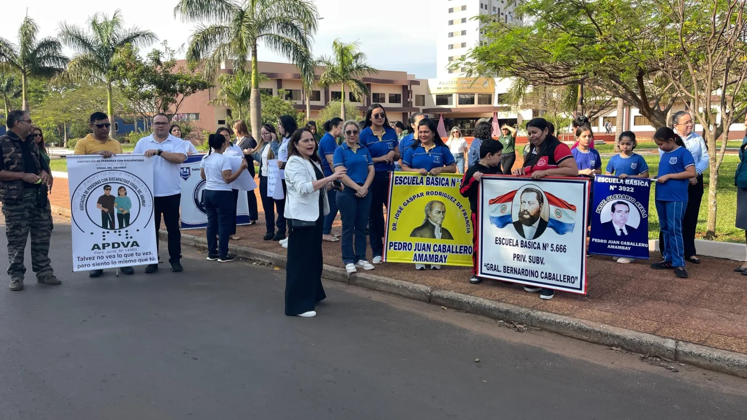 Municipalidad de Pedro Juan Caballero participa de la marcha del Bastón Blanco