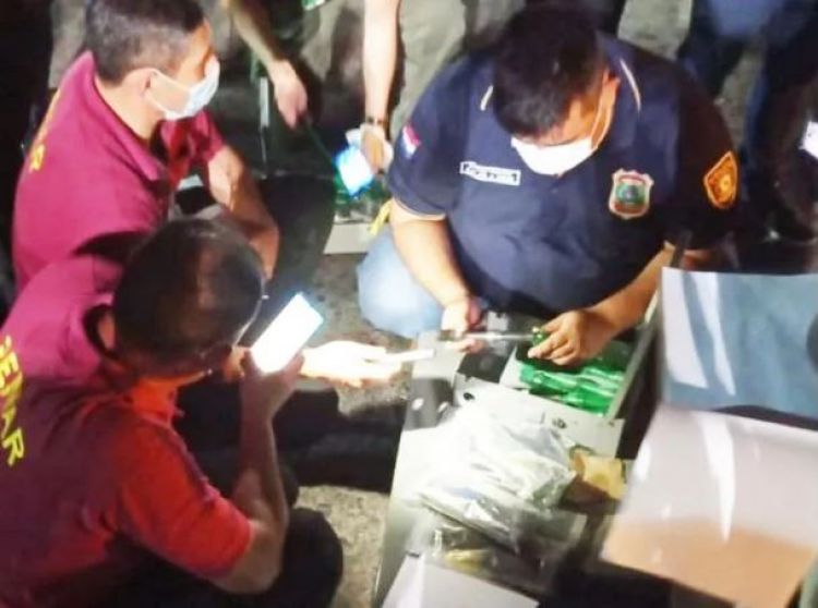 Piezas y accesorios de ametralladoras entraron de contrabando en Silvio Pettirossi
