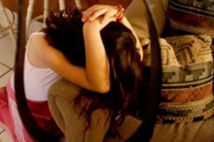 De terror: Niñas eran torturadas por una tía y dos primos, ahora imputados