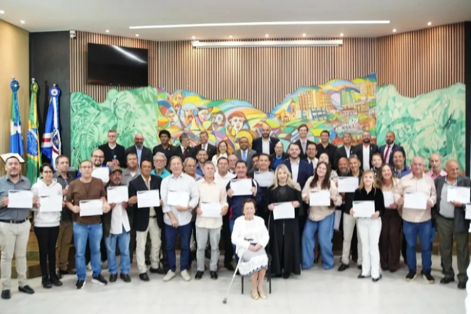 Junta Municipal de Ponta Porá homenajea a los profesionales de la comunicación en sesión solemne