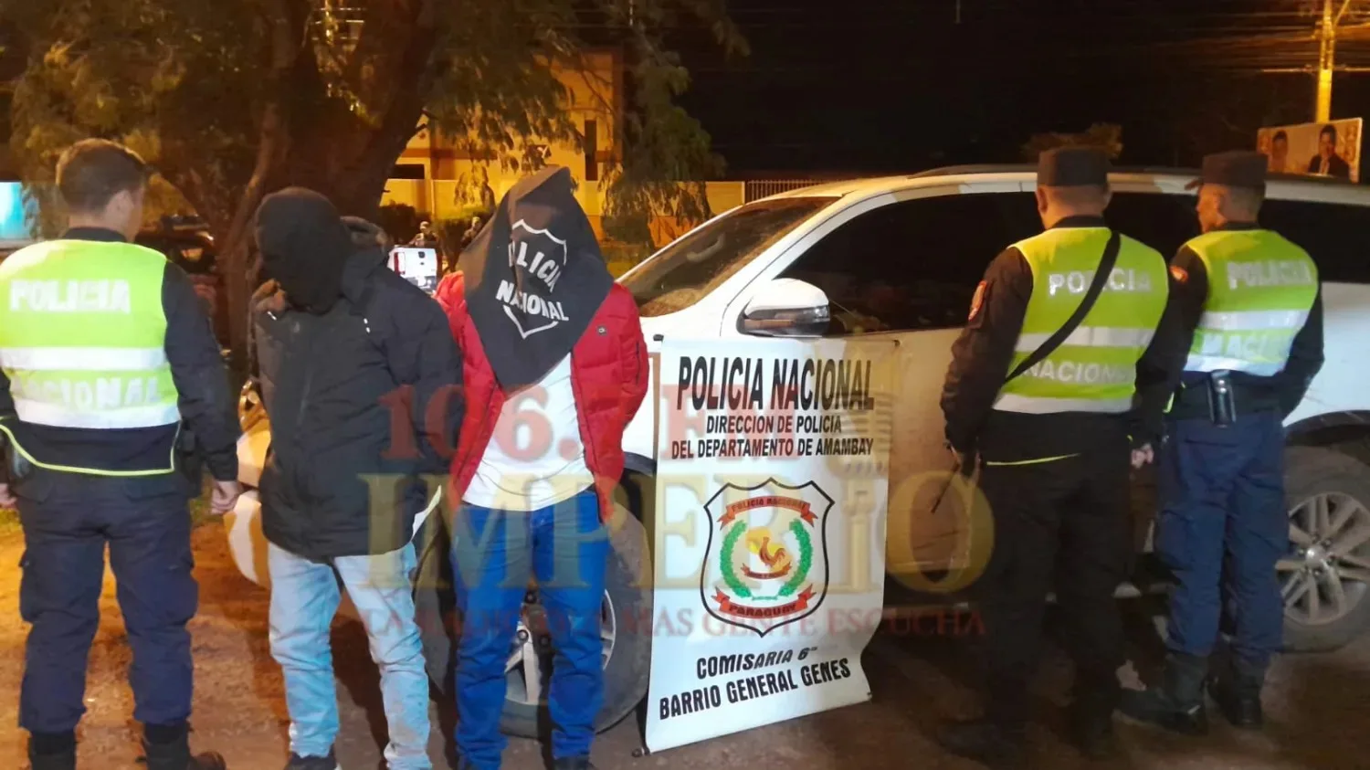 Dos jóvenes detenidos tras persecución y presunto enfrentamiento con la Policía