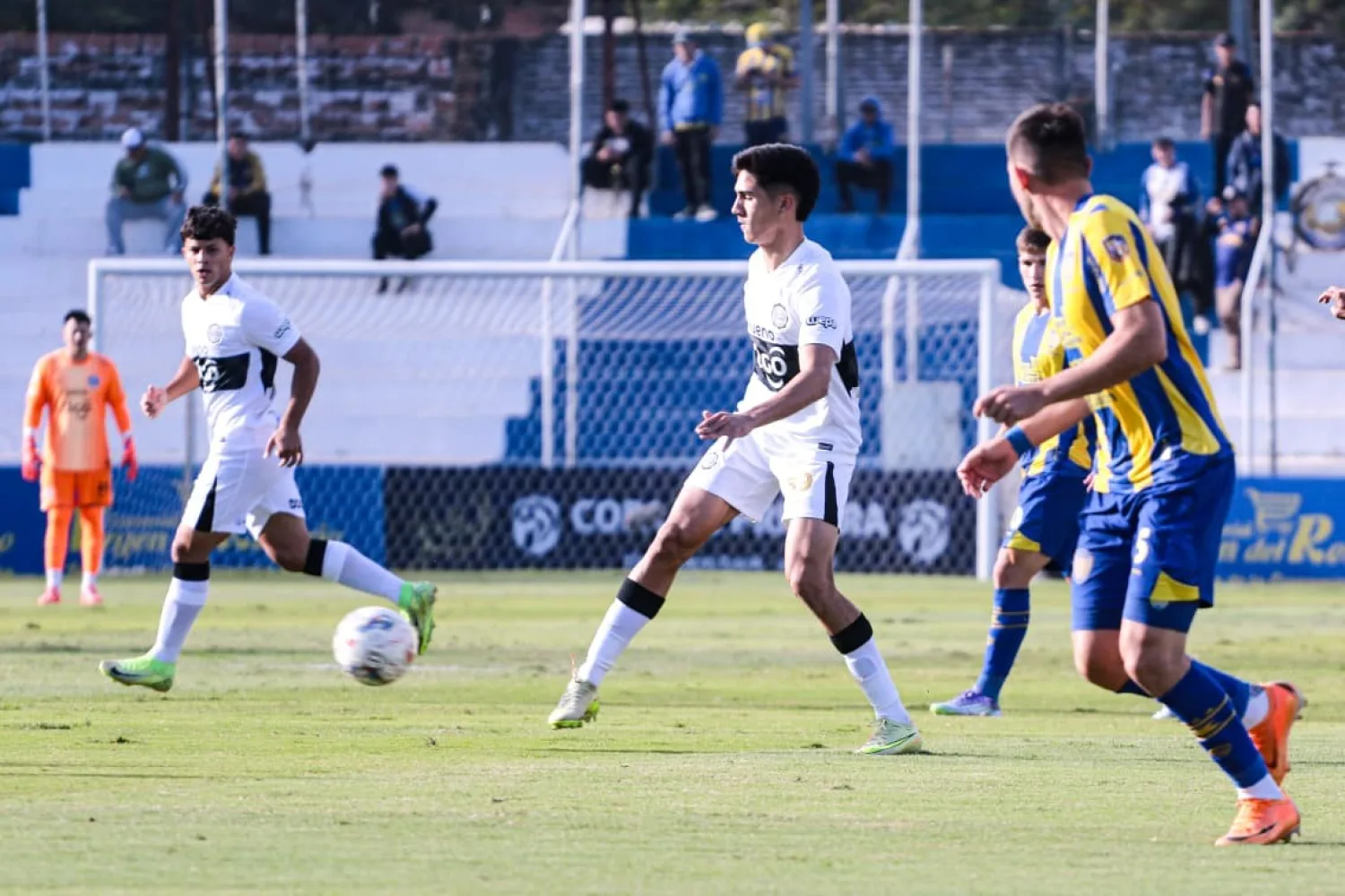 Olimpia superó 2-1 a Sportivo Luqueño por la fecha 22 del Apertura.