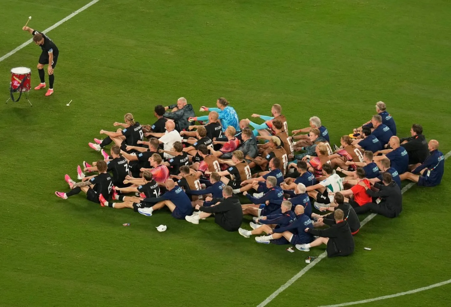 Noruega le ganó a Senegal con un doblete de Haaland y le quiere pelear a Francia la punta del grupo